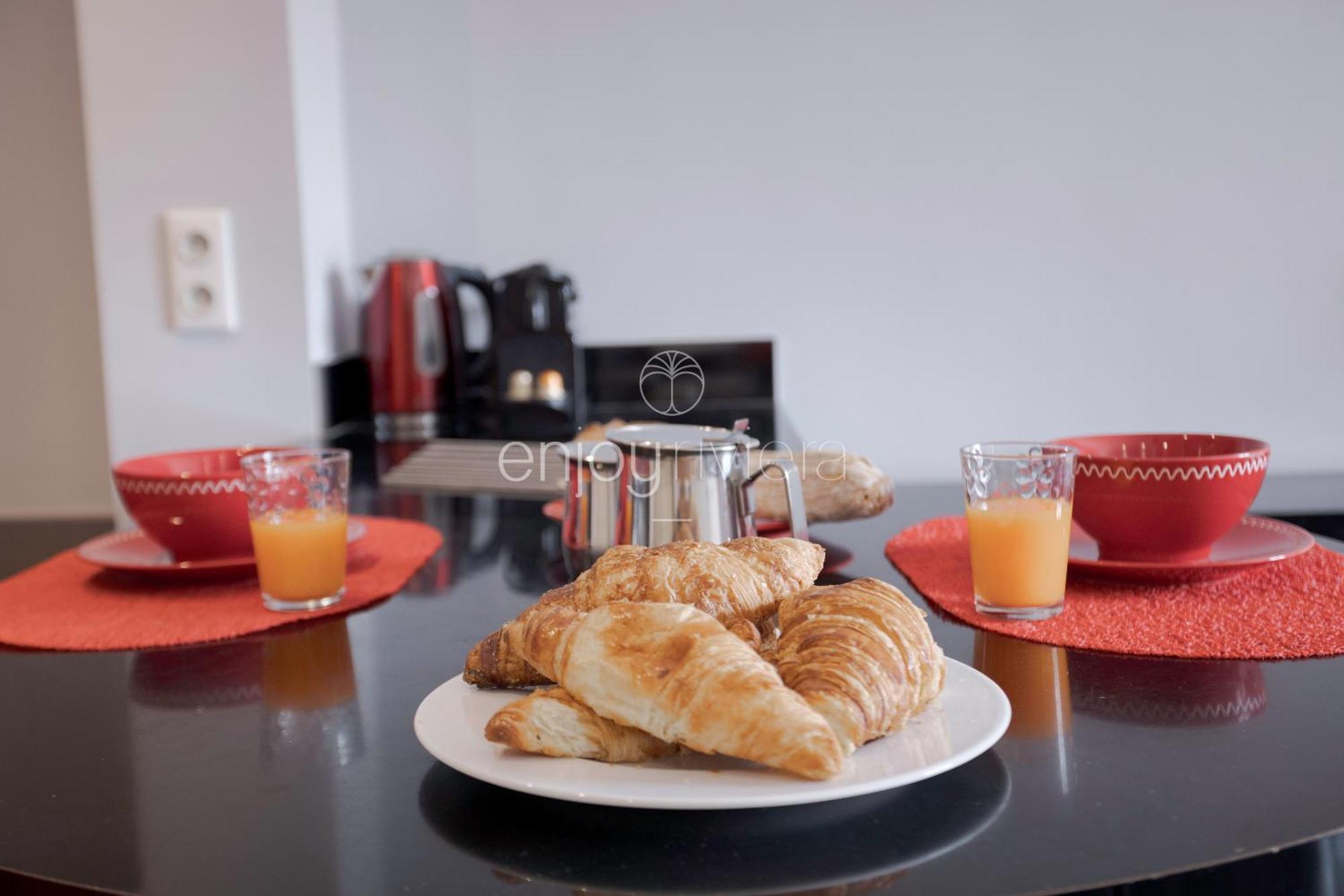 Palais Miramar - Suite & B31 - Croisette Emplacement Unique - 20M Plage - Wifi - Clim Cannes Dış mekan fotoğraf